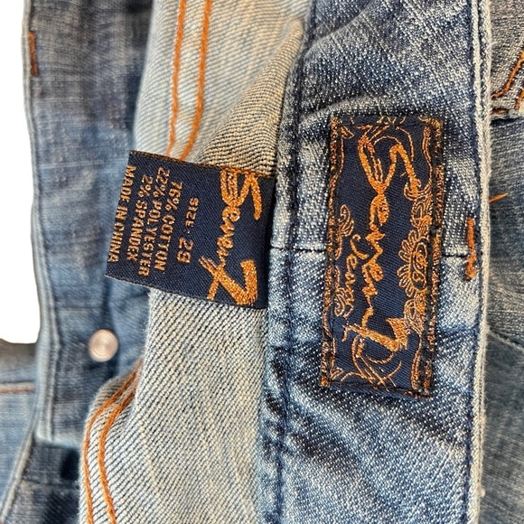 Seven7 Bootcut Jeans Midrise Medium Wash - Picture 7 of 7